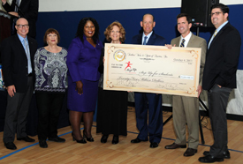 Governor’s Shine Award recipient Dana Sostchin joined Sen. Margolis, Rep. Richardson, Rep. Campbell, Southern Wine & Spirits President Wayne E. Chaplin, Step Up For Students parent, Rabbi Burstyn, Step Up chairman John Kirtley, Rep. Diaz, and Rabbi Burstyn’s children, students at Yeshiva Elementary School, for the event.